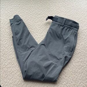 Athleta Quest Jogger gray size Women’s 4